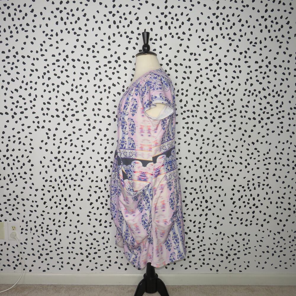 City Chic Purple Floral Draped Zipper Front V-Neck Dress - Picture 4 of 10